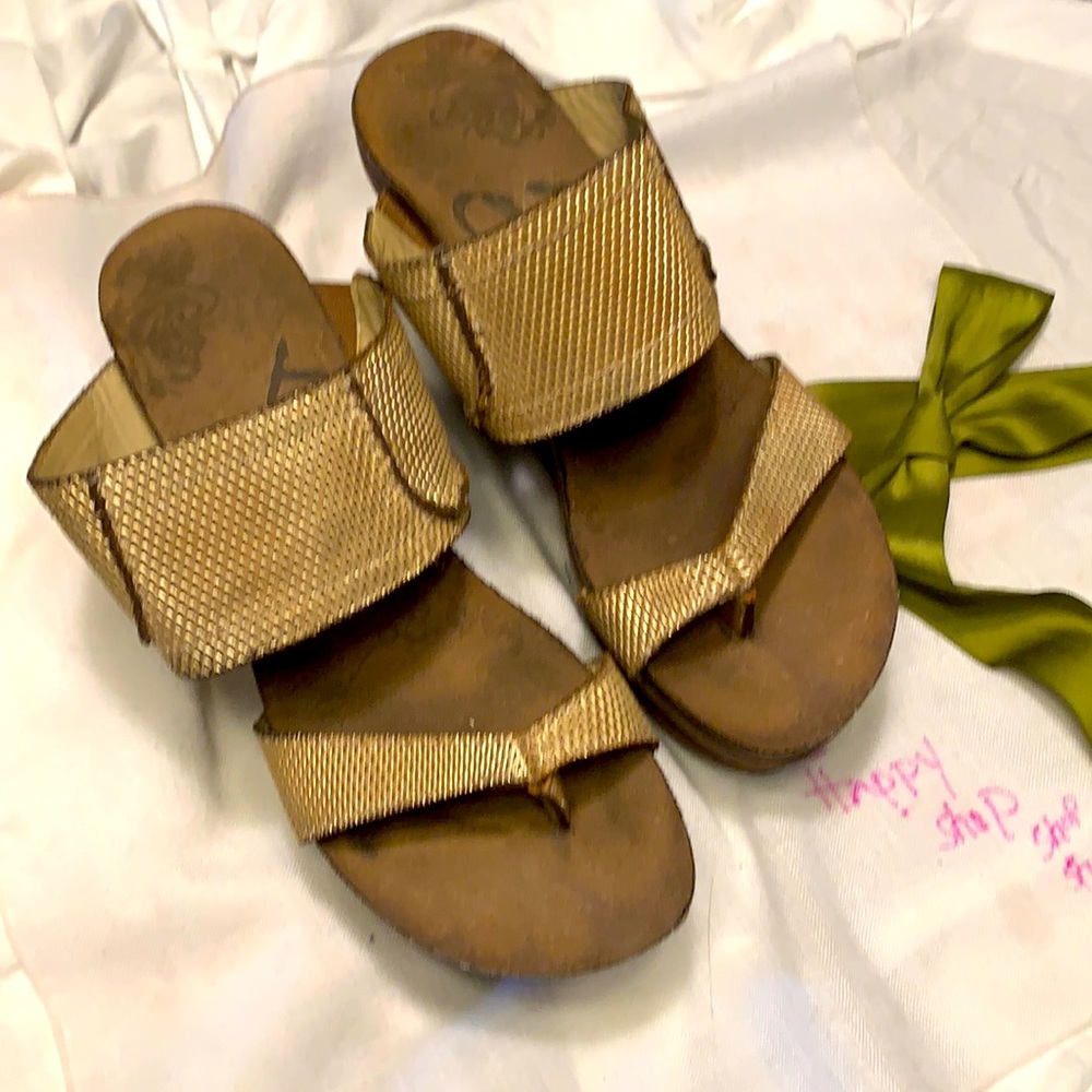 OTBT Dull Gold Sandals